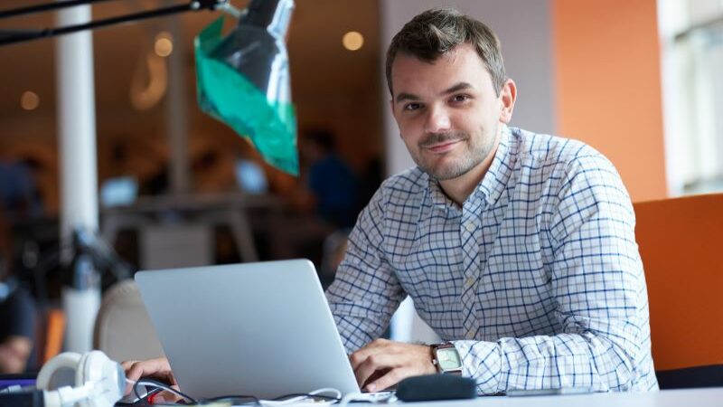 Ser emprendedor, un camino difícil pero gratificante thumbnail